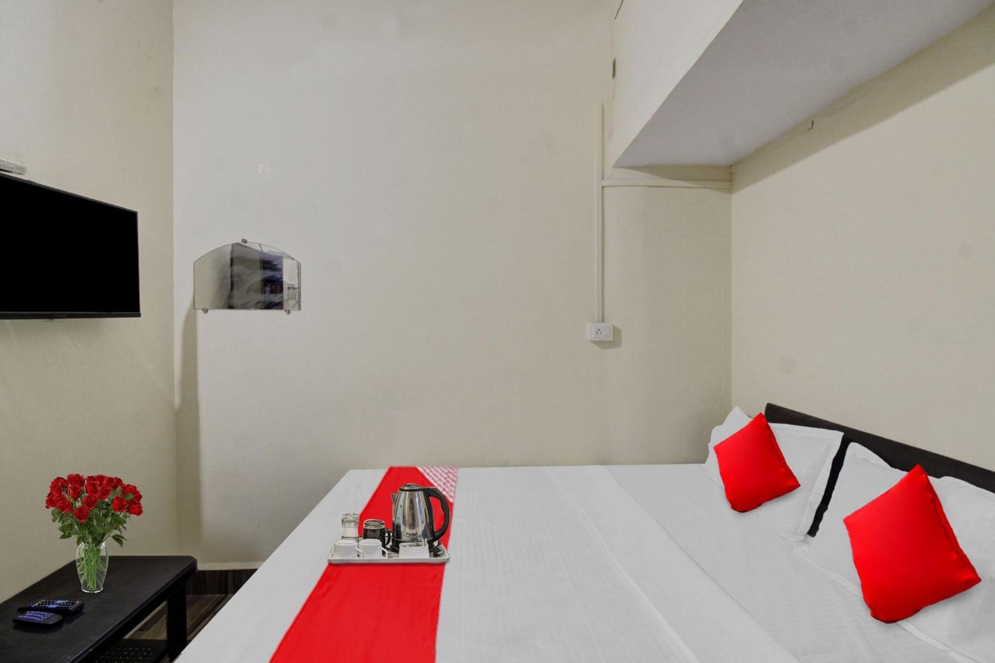 Super Hotel O Mr Nagpur Eksteriør billede